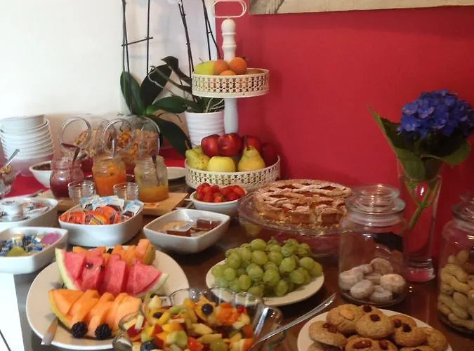 Maggiore Bed & Breakfast 3*